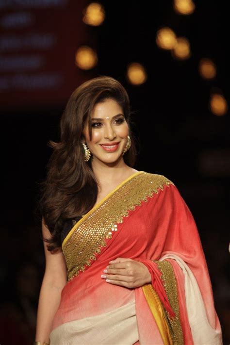 sophie choudry sexy|Sophie Choudry: 10 pictures of the birthday girl that prove she is。